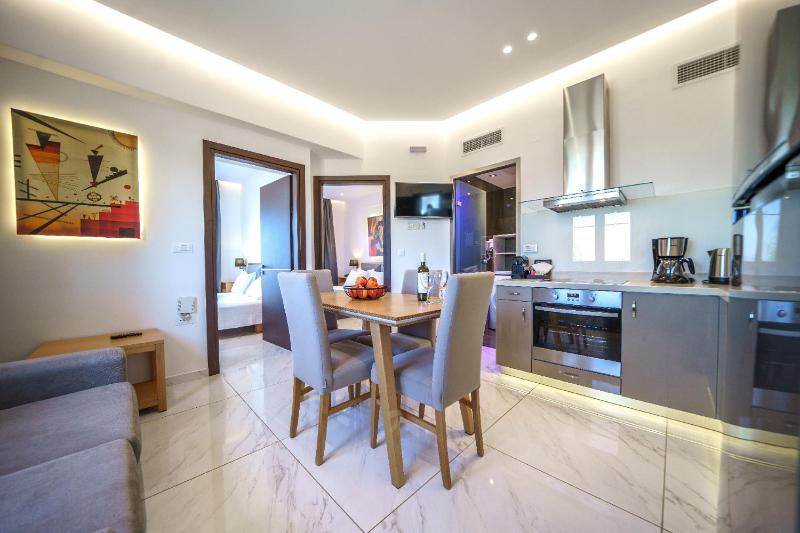 Elysian Suites - image 6