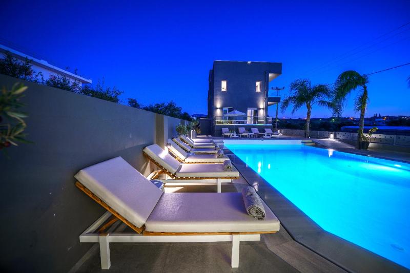 Elysian Suites - image 3