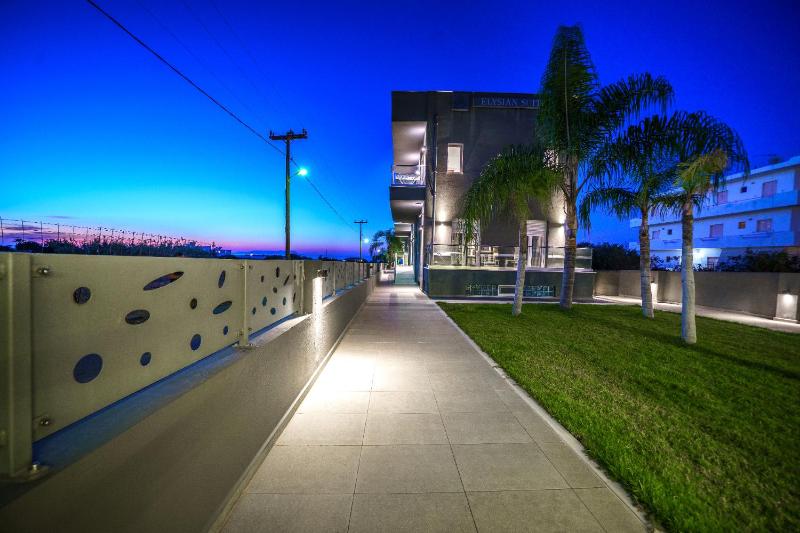 Elysian Suites - image 31