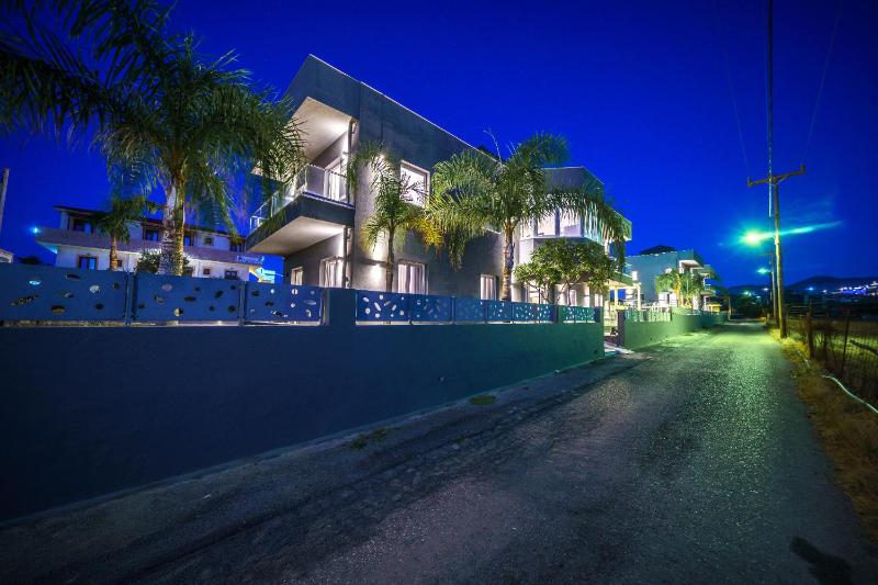 Elysian Suites - image 23
