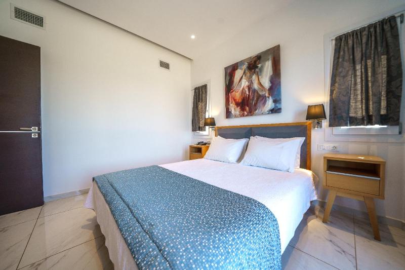 Elysian Suites - image 27