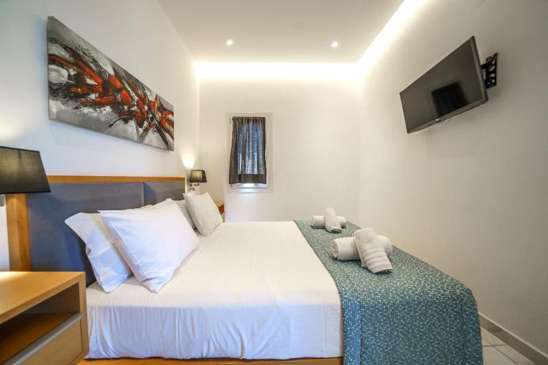 Elysian Suites - image 17