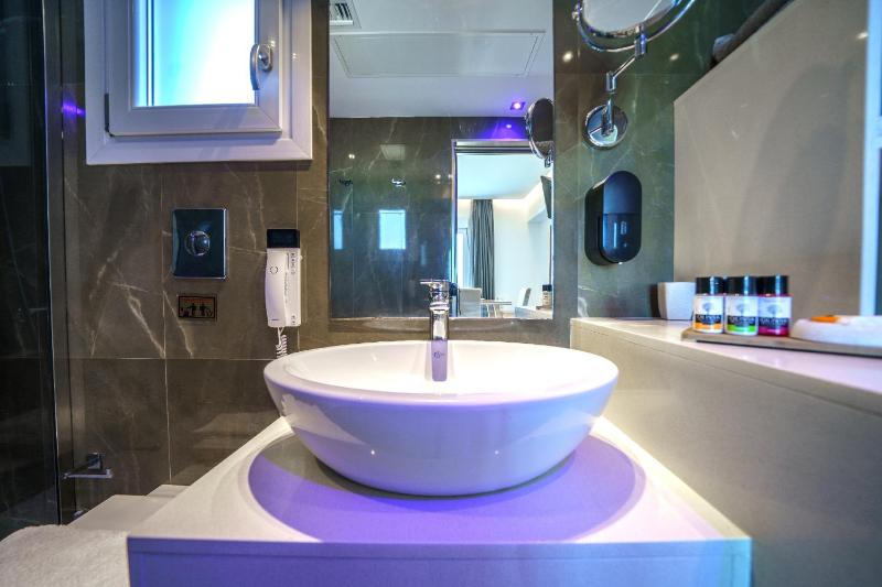 Elysian Suites - image 25