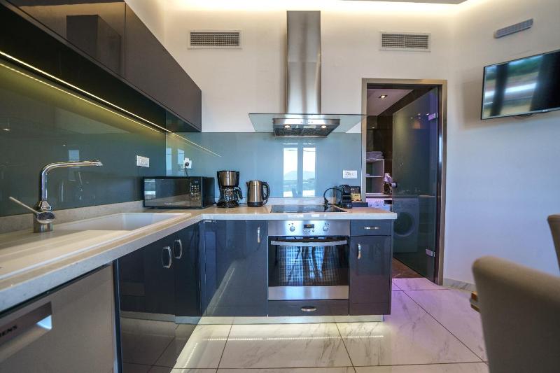 Elysian Suites - image 32