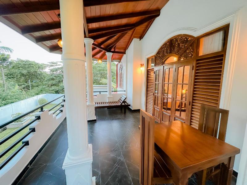 Solace Inn RESIDENCE - 5 Min Walk to Beach - image 4