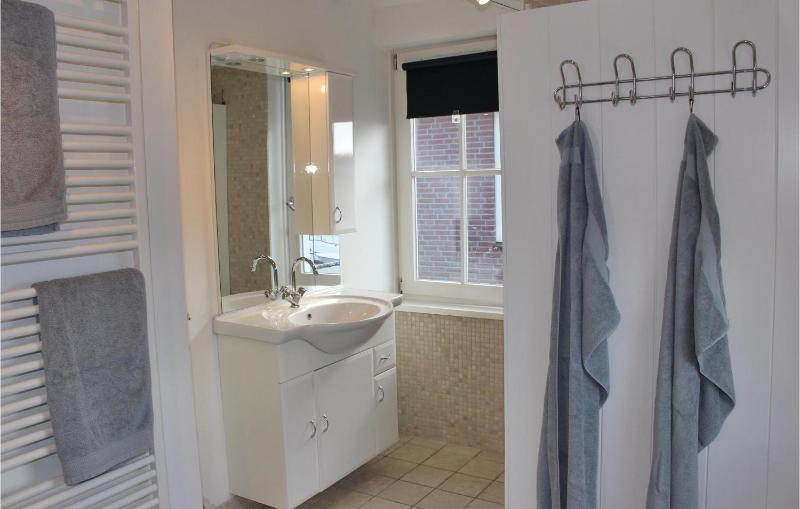 Three-Bedroom Holiday Home  image 3