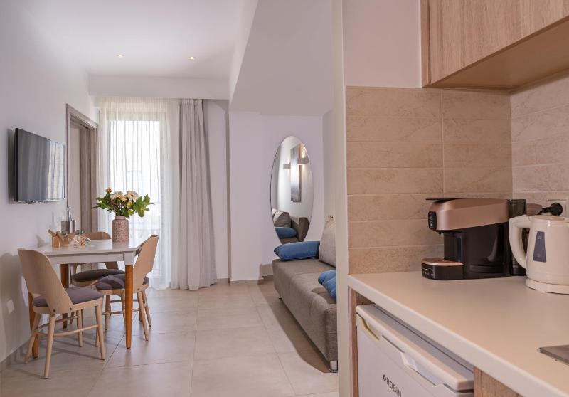 One Bedroom Suite  image 1