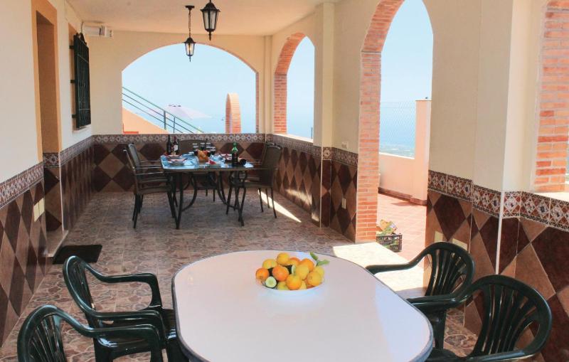 Stunning Home In Torrox - image 19