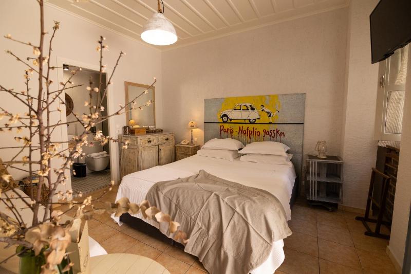 Double Room - Ground Floor image 4