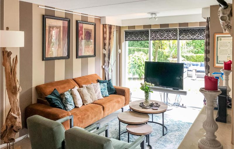 Two-Bedroom Holiday Home image 1