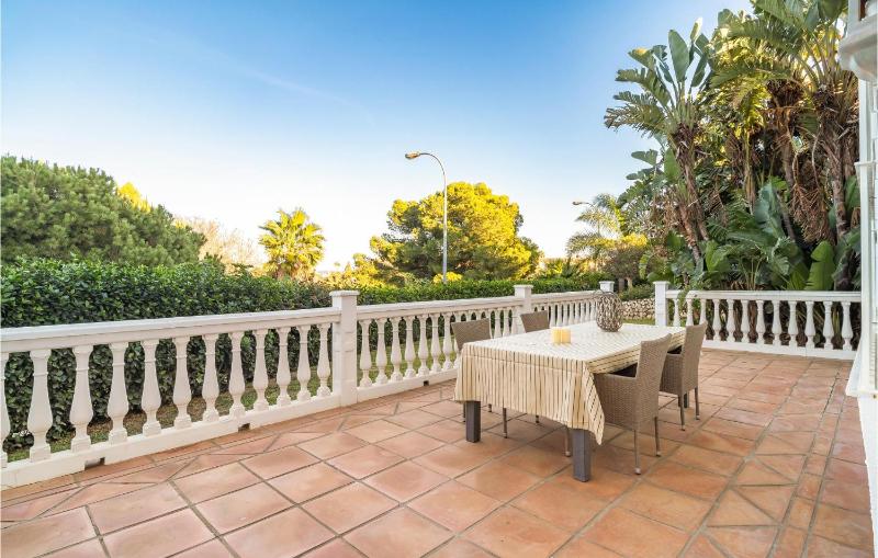 Nice Home In Las Lagunas De Mijas - image 11