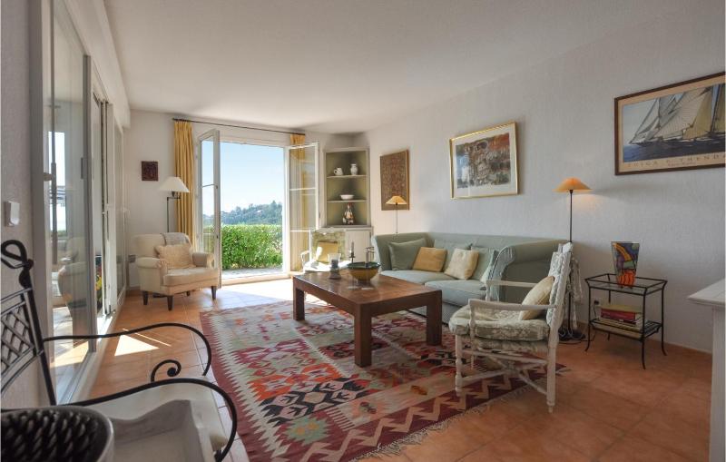 3 Bedroom Beautiful Home In Roquebrune-Sur-Argens - image 33