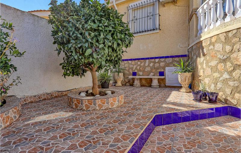 Amazing Home In Gran Alacant - image 16