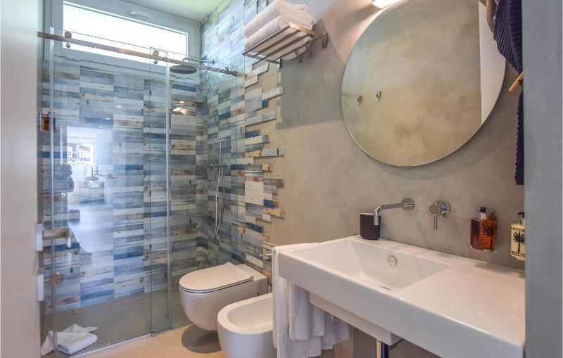 Two-Bedroom Holiday Home image 2