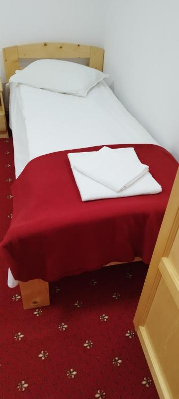 Single Room image 3