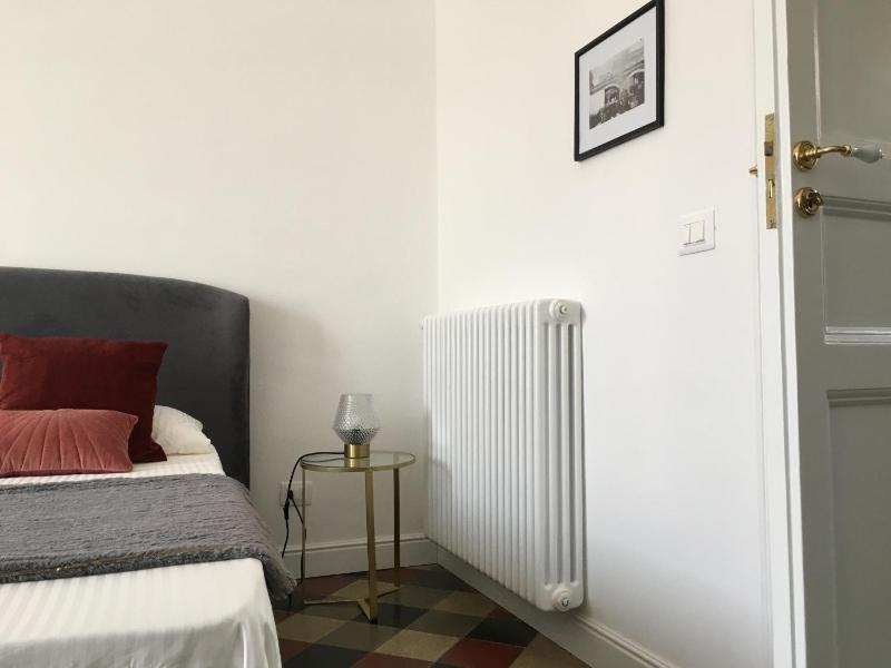 Gorgeous flat with Opera view - image 25