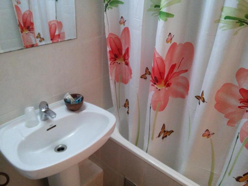 Double Room image 3