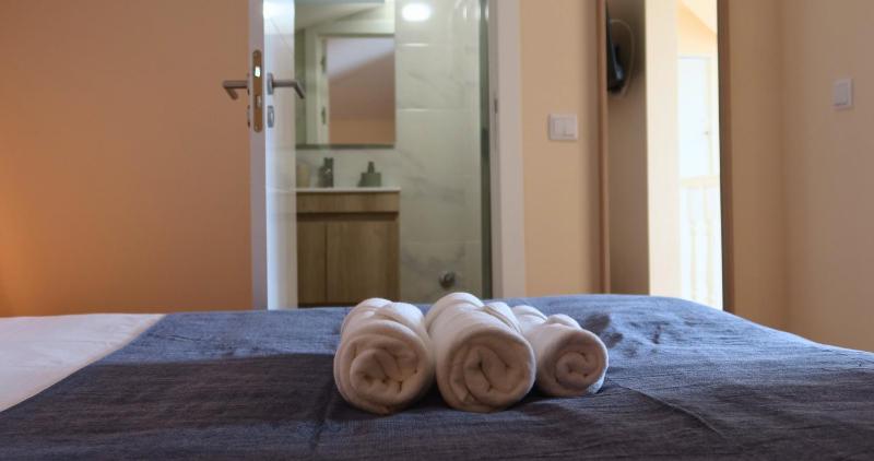 Art 4 You Carcavelos Suites - image 29