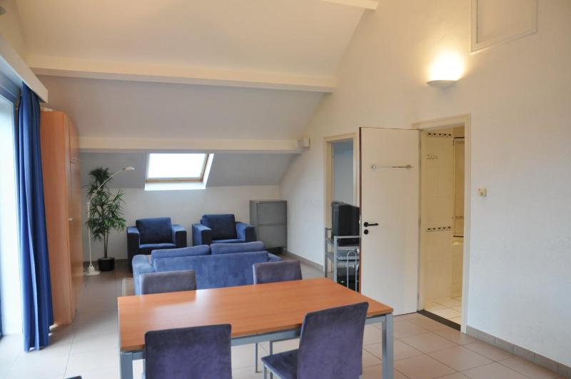 Two-Bedroom Apartment 1st Floor (6 Adults) image 1