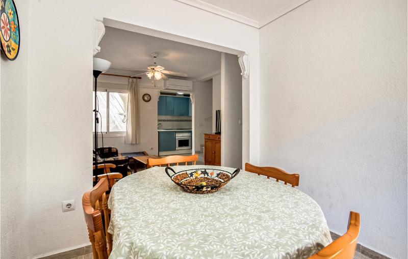 Beautiful Home In Santa Pola - image 6