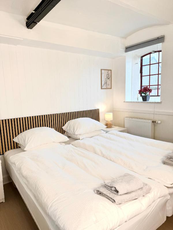 Double Room image 1