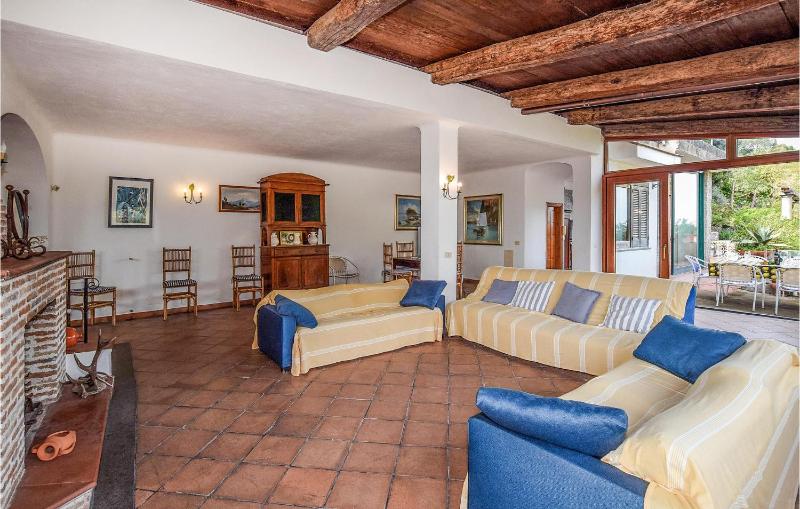Lovely Home In Forio D'ischia - image 11