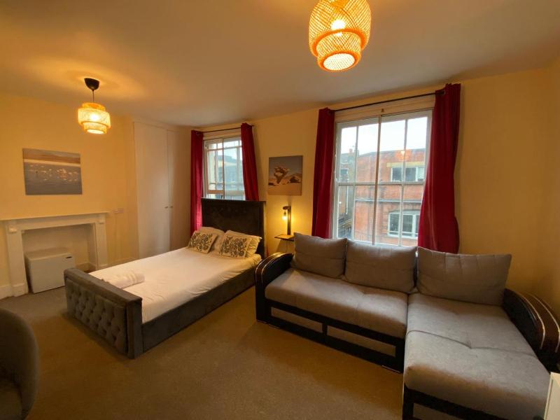 Family Room with Private Bathroom image 1