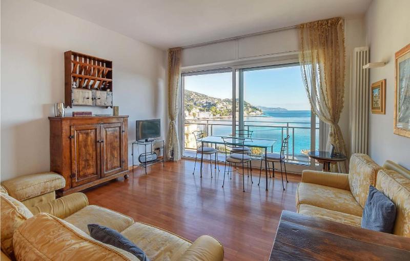 Beach Front Apartment In Rapallo With Wifi - image 3