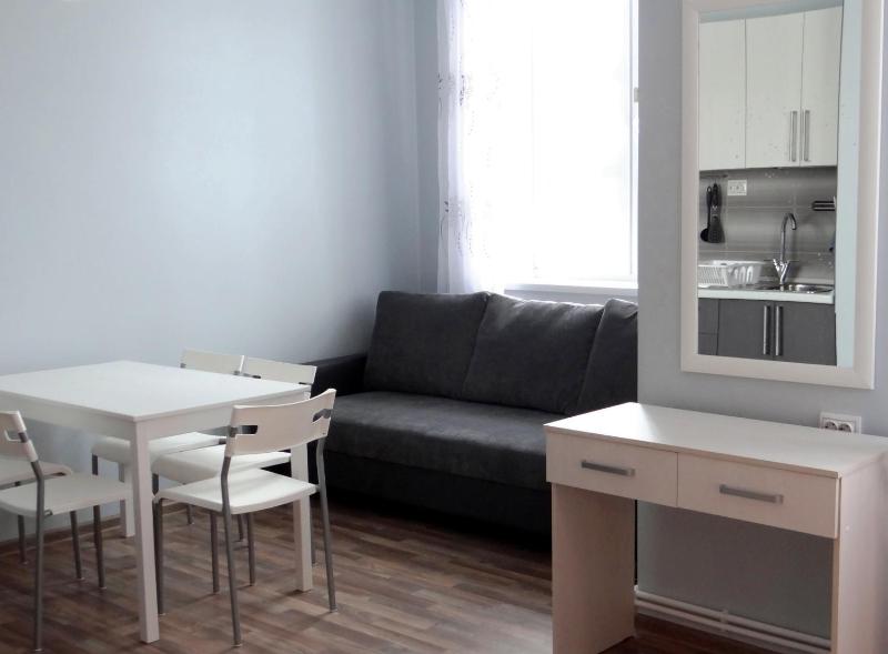 Apartment image 3