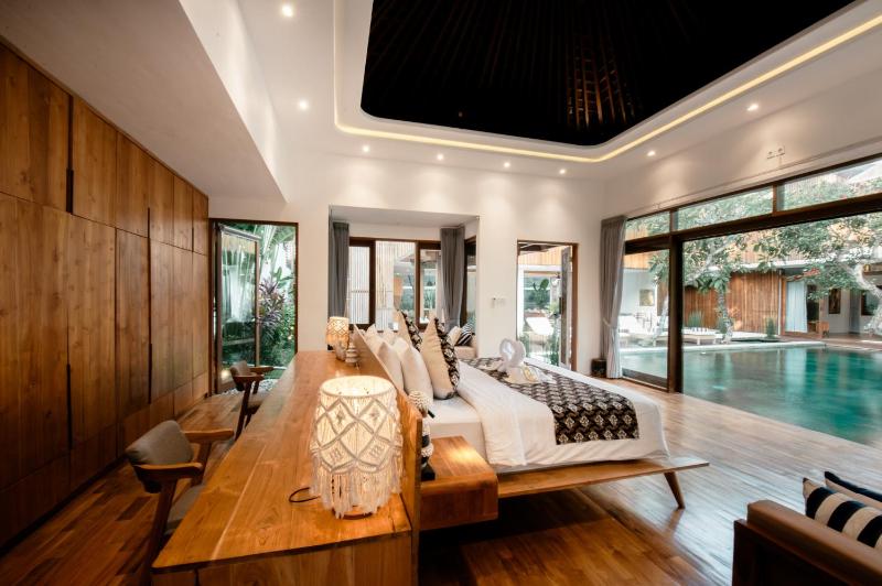 Payapaya Seminyak luxury vila 4 BR near beach potato head - image 47