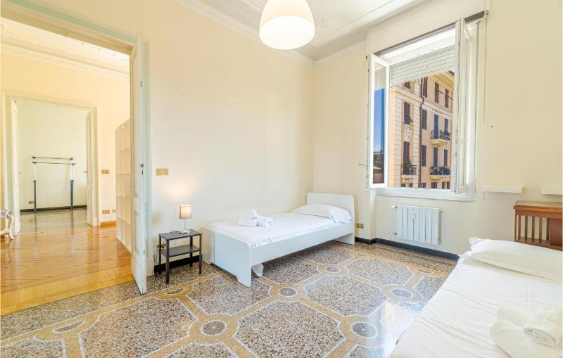 4 Bedroom Stunning Apartment In Genova - image 34