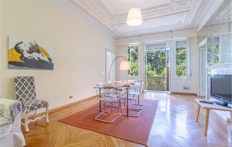 4 Bedroom Stunning Apartment In Genova - image 29