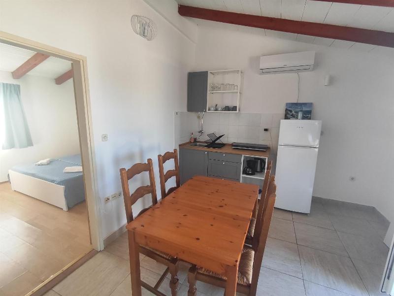One-Bedroom Apartment with Terrace image 1