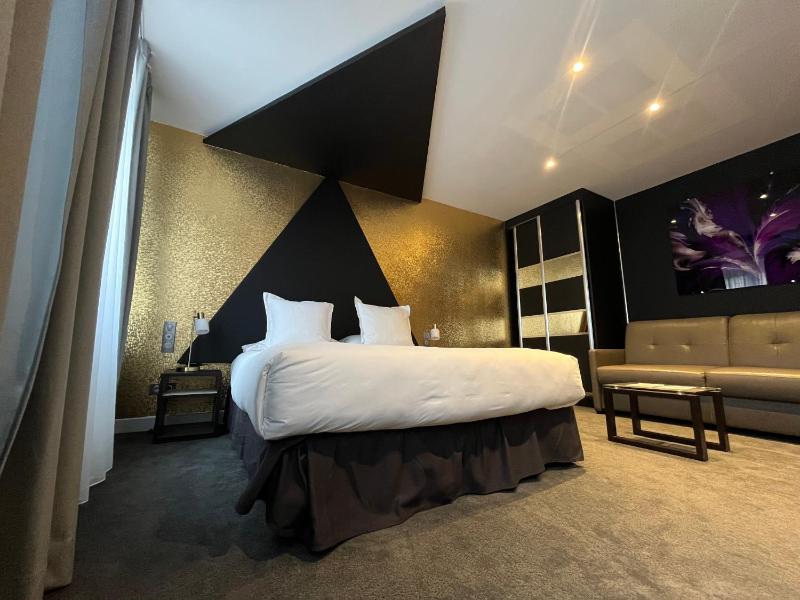 Standard Triple Room image 1