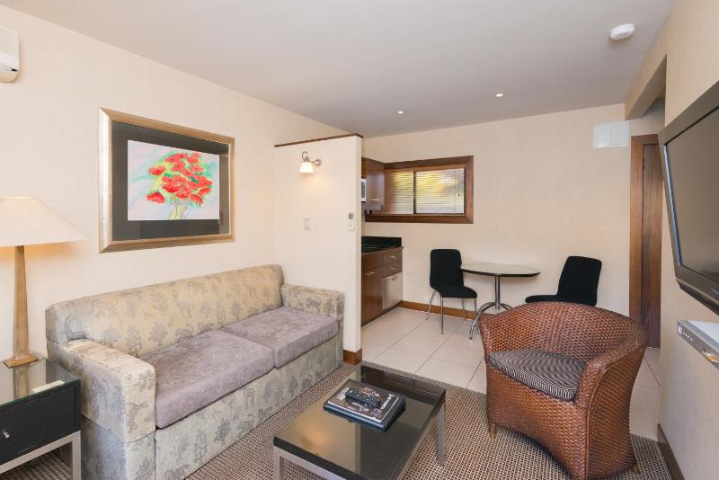 Oasis Beach Resort - image 9