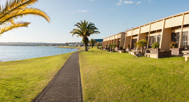 Oasis Beach Resort - image 1