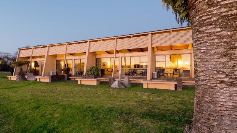 Oasis Beach Resort - image 8
