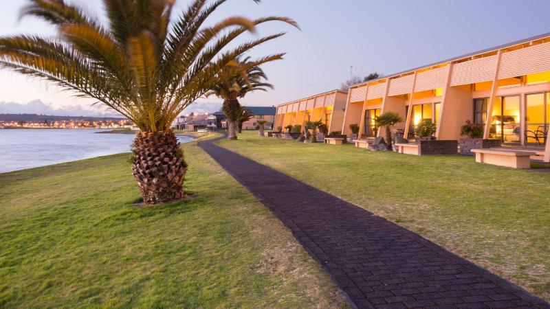 Oasis Beach Resort - image 17