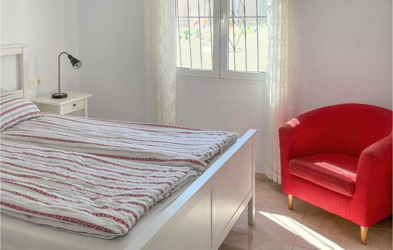 Amazing Home In El Chaparral With Wifi - image 20