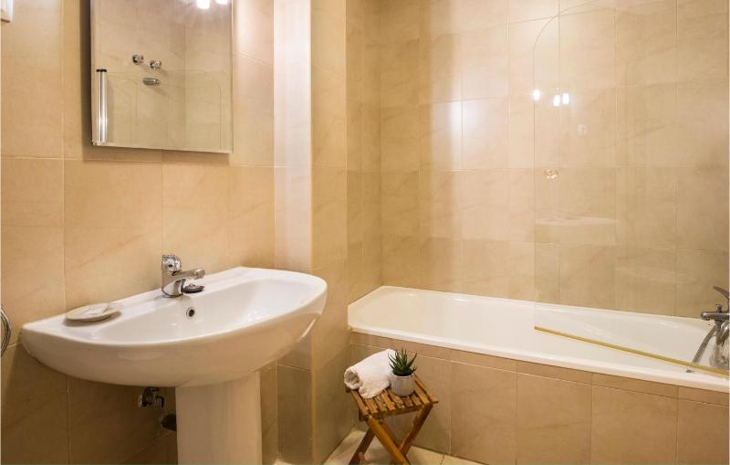 Two-Bedroom Holiday Home image 3