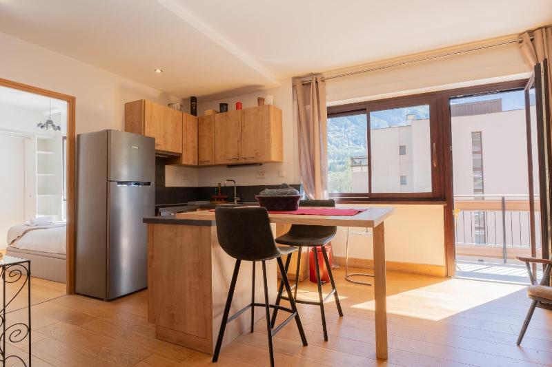 Appartement lumineux à Chamonix avec vue imprenable sur Mont Blanc et parking - image 10