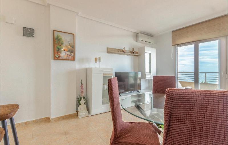 Awesome Apartment In Torrevieja With Wifi - image 22