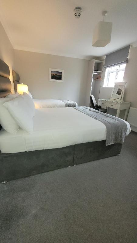 Double or Twin Room image 1