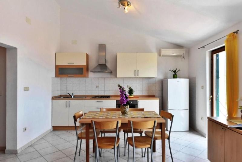 Apartments Nikola - image 18
