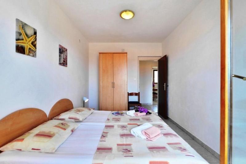 Apartments Nikola - image 6