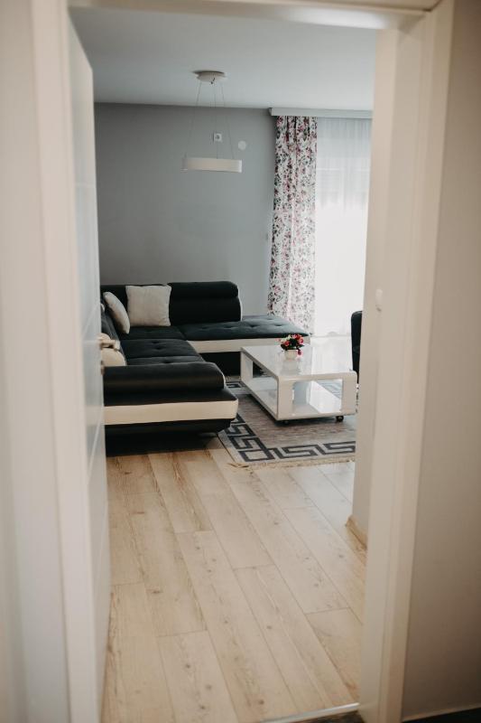 One-Bedroom Suite image 3