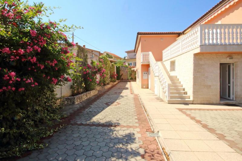 Apartments Radosna - image 23