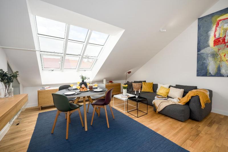 Prague Days - One bedroom apartment with workspace and TV - image 1
