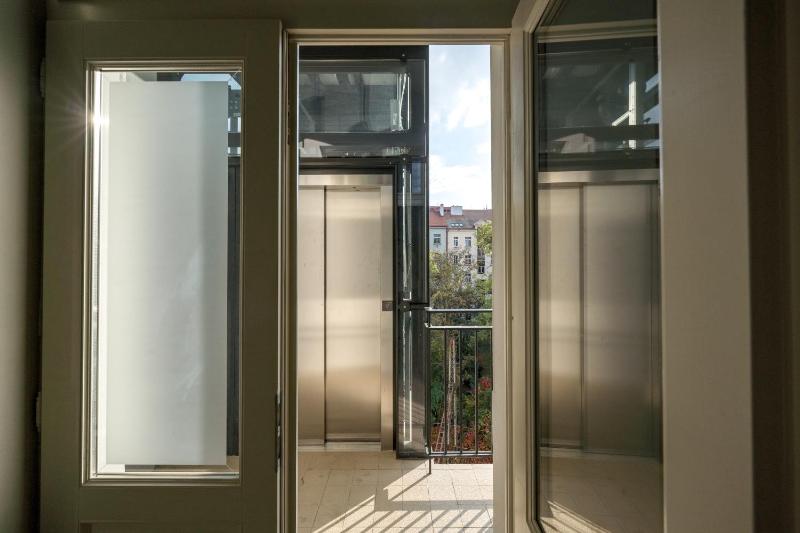 Prague Days - One bedroom apartment with workspace and TV - image 9