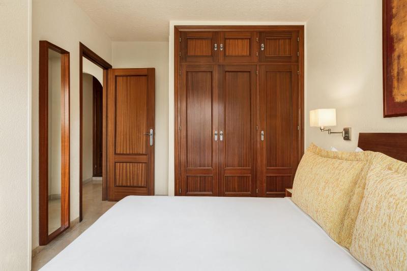 Premium One-Bedroom Apartment image 4